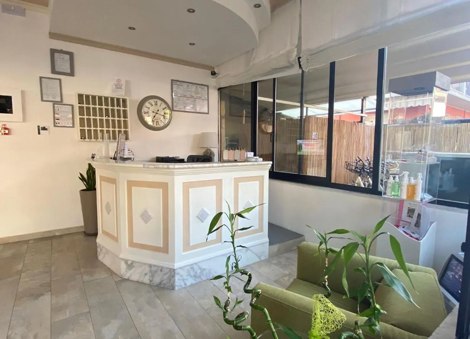 Hotel Virginia Marina di Massa 3*,