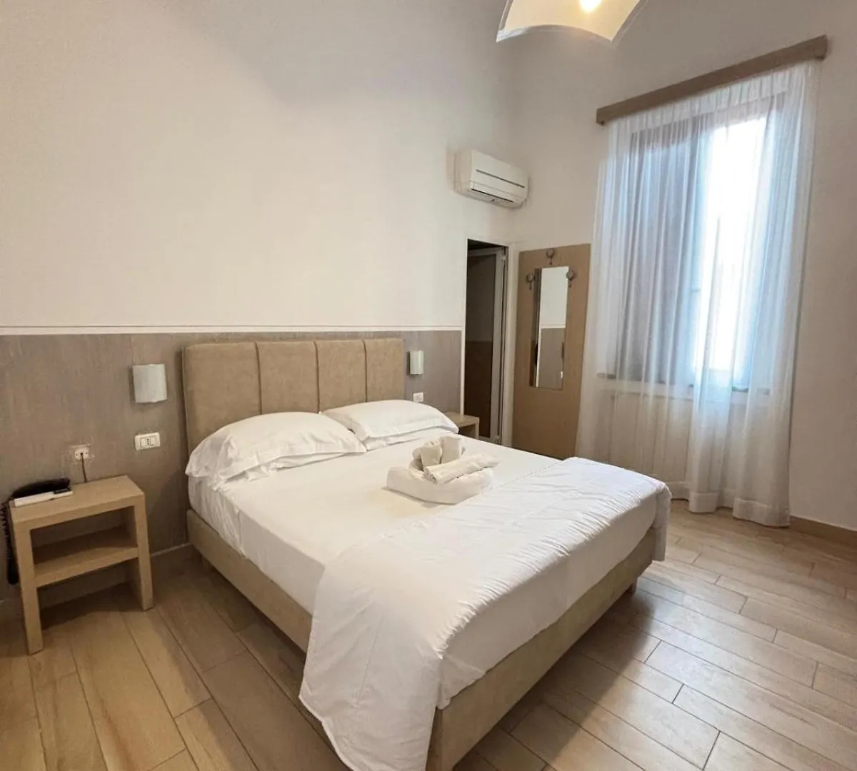 Hotel Virginia Marina di Massa 3*,  Italy