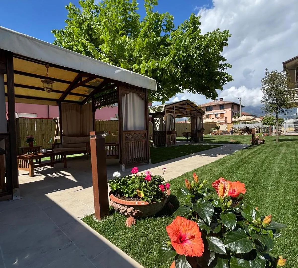 Hotel Virginia Marina di Massa 3*,