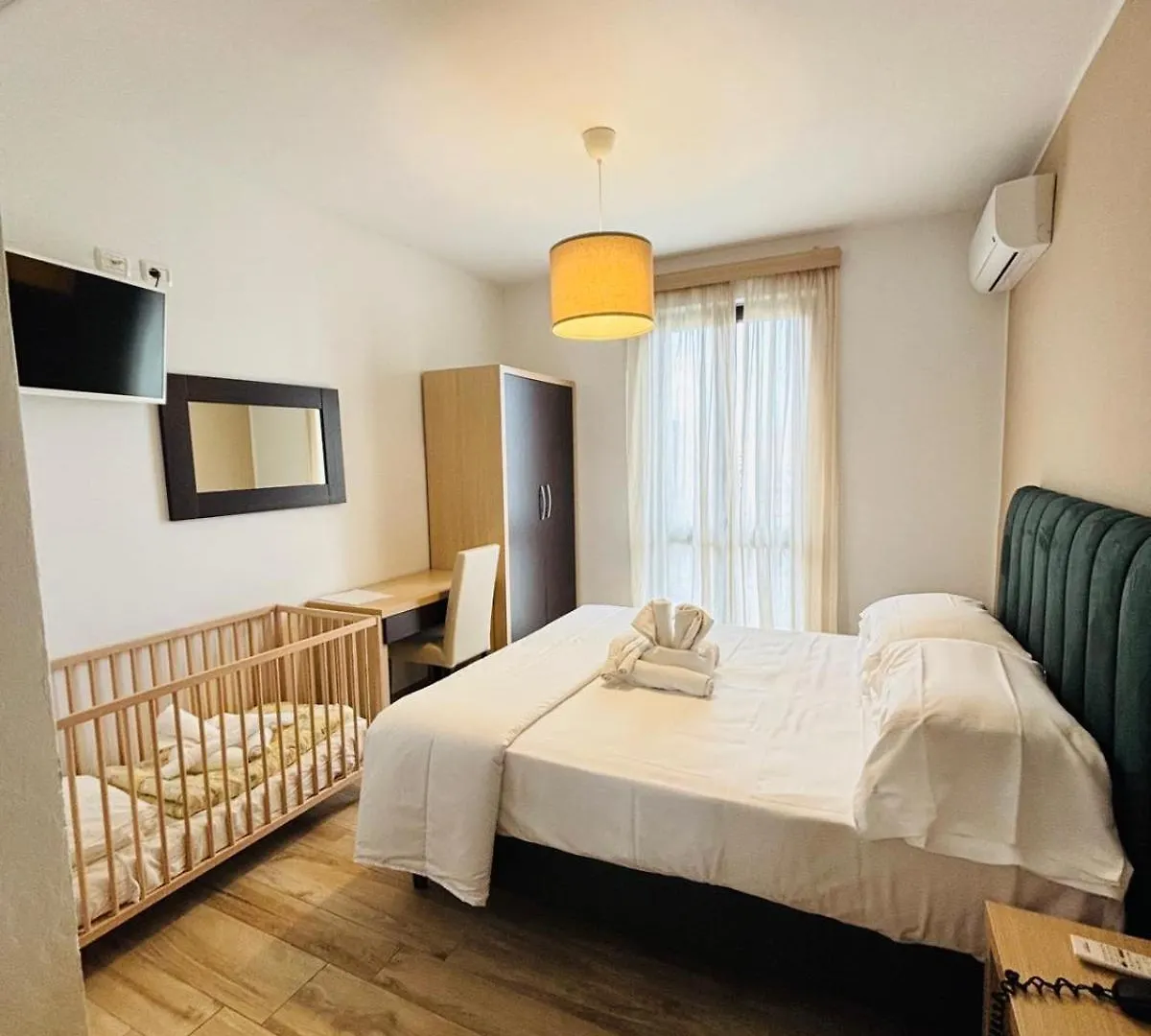 Hotel Virginia Marina di Massa 3*,