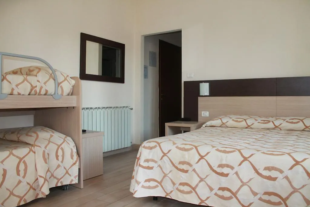 Hotel Virginia Marina di Massa 3*,